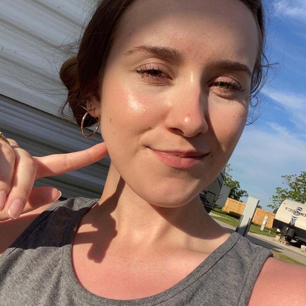 Meet your Posher, Paulina